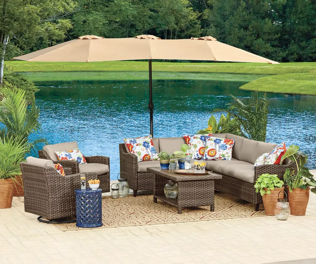 OUTDOOR UMBRELLA FOR BACKYARD PATIO POOL AREA