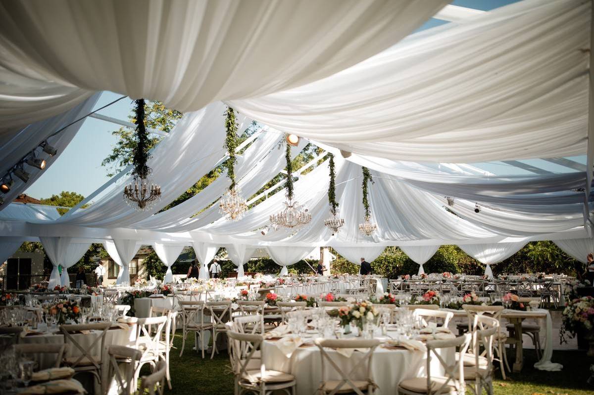 BEST PARTY TENTS FOR YOUR WEDDING DAY