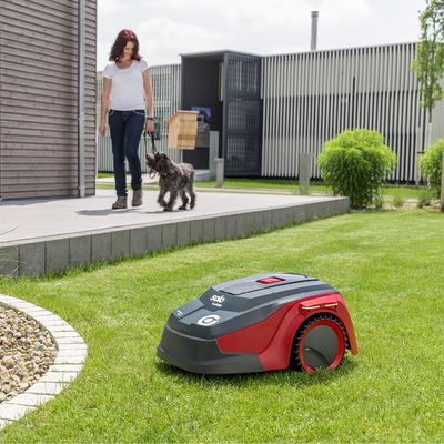 Stop Mowing Your Lawn Forever: The Benefits of Using a Robotic Lawnmower